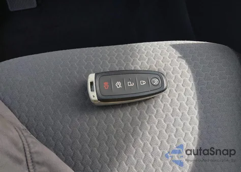 2019 Ford Escape Se из США, поврежденный, VIN 1FMCU9GD0KUA65985